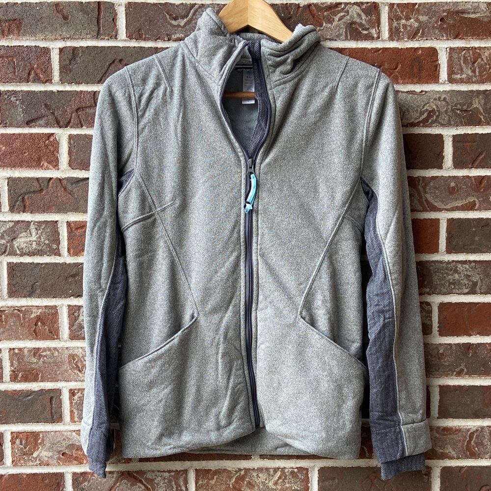 B1G2F 🚨 Ivivva Heather Gray Zip-Up Sweater/Jacket